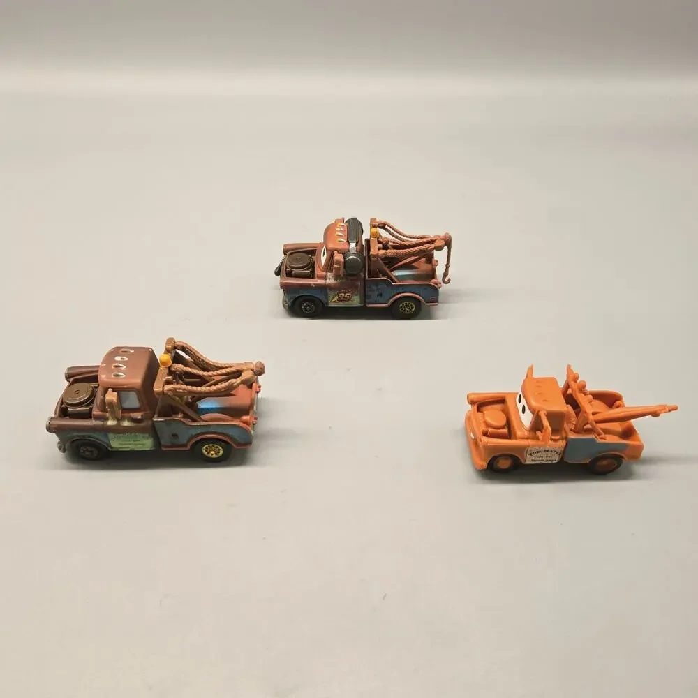 Disney Pixar Cars Tow Mater Lot Of 3 Race Team/Radiator Springs